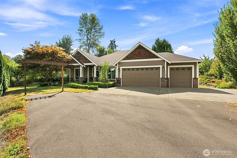2nd image of 1106 15th Avenue SW