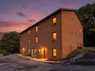 418 Straith St APT C, Staunton, VA 24401