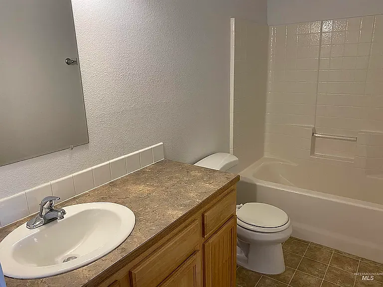 116 NE Lotus Ct #116 — Photo 10