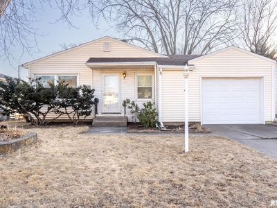 2521 Washington Ln, Davenport, IA, 52804
