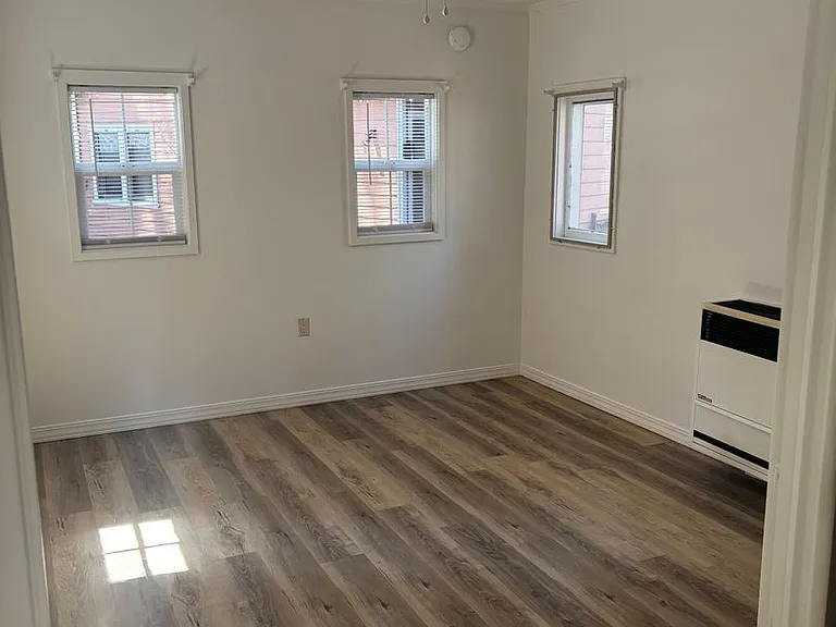 2815 Lake Forest Rd #3 — Photo 4