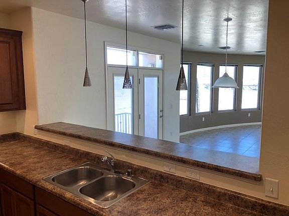 3rd image of 321 Jefferson St SE #3-E