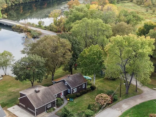3 Shore Ave, Maynard, MA 01754