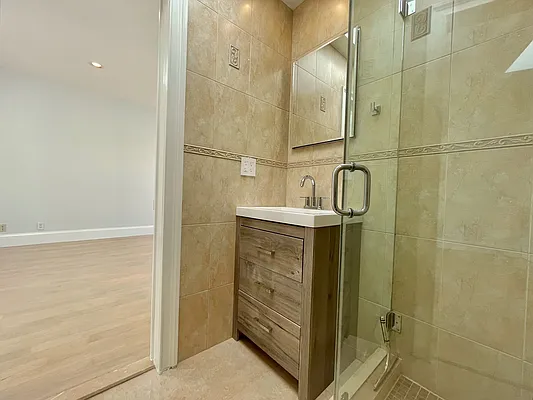 Rented by (Legacy) Elegran | media 32