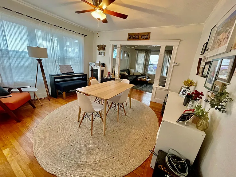 278 Willis Ave — Photo 5