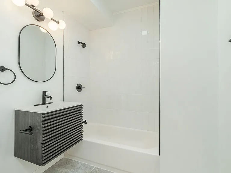3003 Glenwood — Photo 101