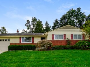 867 Kendale Rd S, Columbus, OH 43220