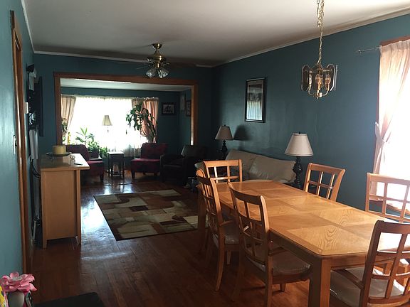 3rd image of 5042 W Waveland Ave