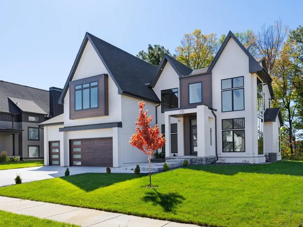 721 Shawnee Woods Rd, Hamel, MN 55340