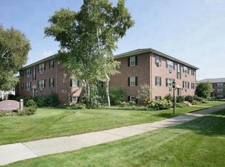97 North St #E, Newtonville, MA 02460