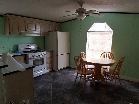 5th image of 110 Sherwood Ct