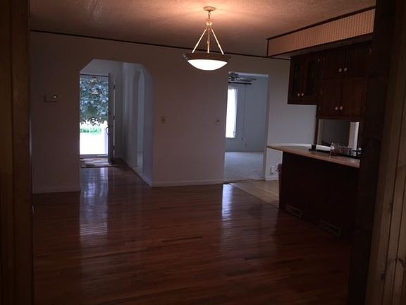 4th image of 4 Claremont Ave