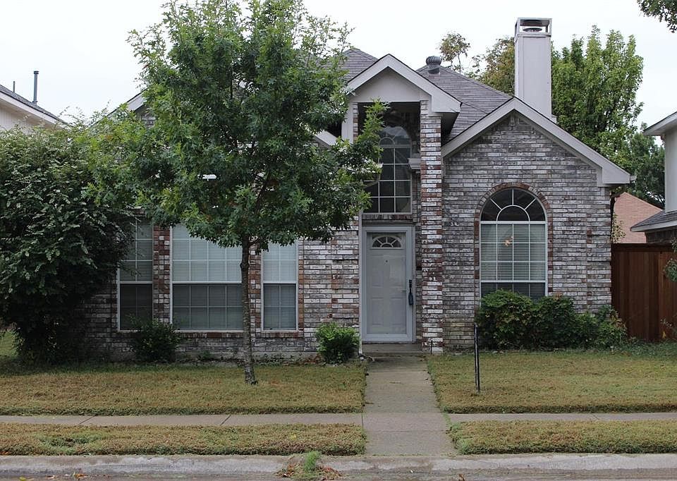 1st image of 535 Village Green Dr