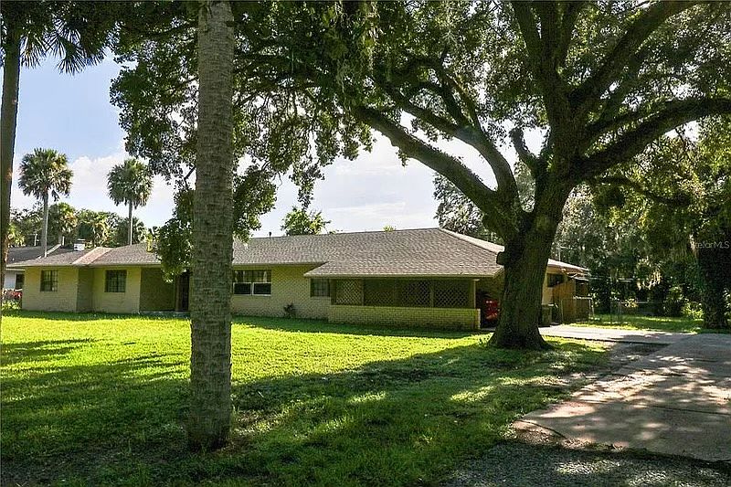 1st image of 112 Crescent Blvd
