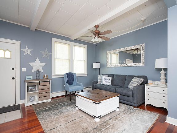 2nd image of 7363 N Shore Dr Unit 6