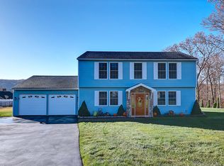 40 Nicole Dr, Naugatuck, CT 06770