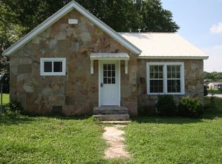 300 Fairview St, Estill Springs, TN 37330