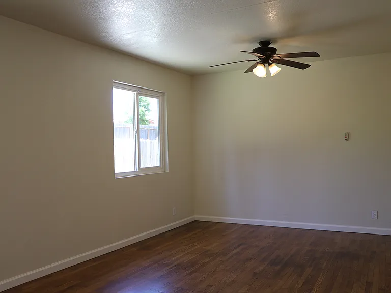 335 Rollingwood Dr — Photo 15