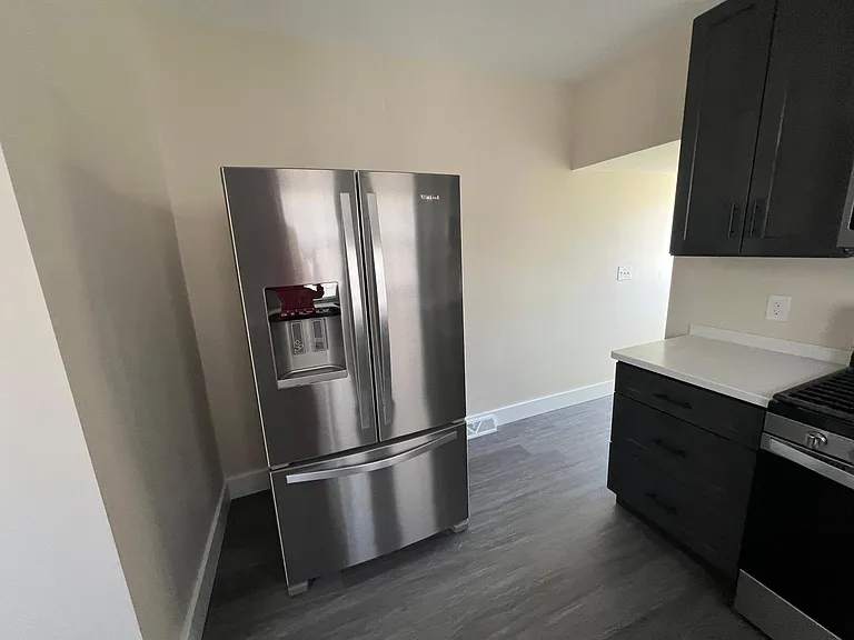 2402 Raspberry St #1 — Photo 7