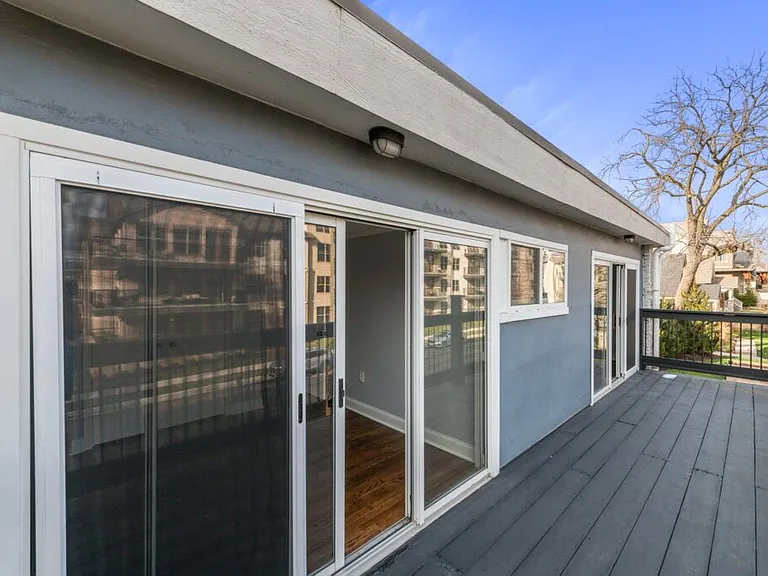 4544 Summit St — Photo 10