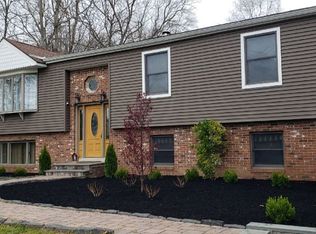 29 Leigh Dr, East Haven, CT 06512
