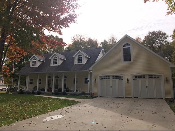 2nd image of 6656 Wood Ln