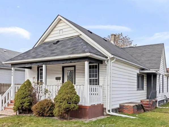 894 University Ave E, Windsor, ON N9A 2Z9