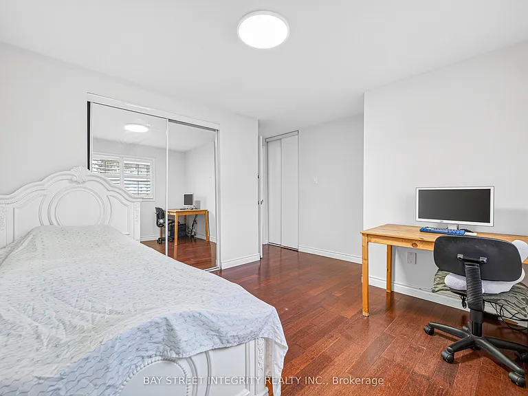 646 Village Pkwy #26 — Photo 32