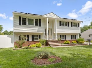 1004 Vail Rd, Parsippany, NJ 07054