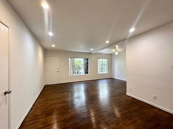 2nd image of 3419 Club Dr APT 5
