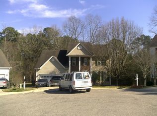 5820 Spirit Ct, Raleigh, NC 27610