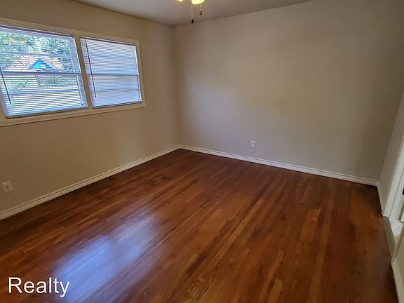 5th image of 1613 S Polk St APT 5