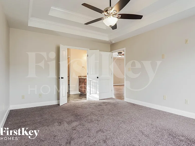 5179 Meadow Lake Cir — Photo 8