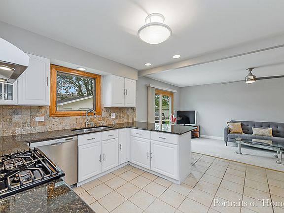 4th image of 339 N Vista Ave