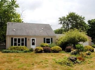 1626 S 169th St, New Berlin, WI 53151