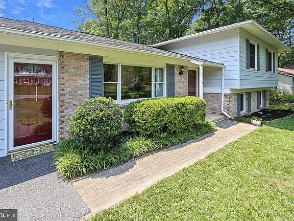 2nd image of 7724 Warbler Ln