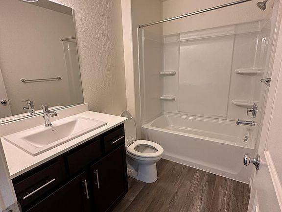 In-law unit full bath