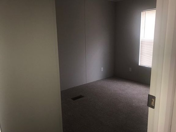 3rd image of 225 Morgan Branch Ln