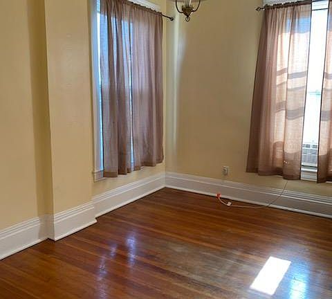 2nd image of 1408 Lee St E #2-B