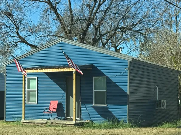 215 S 3rd St, Purcell, OK 73080