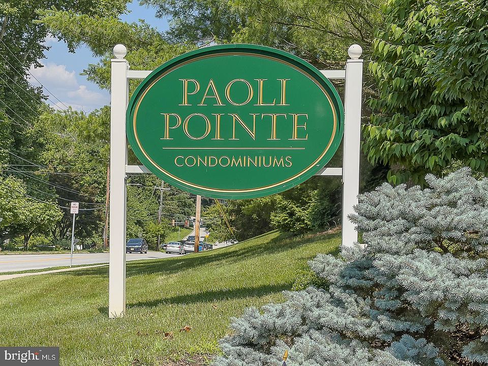 1st image of 420 Paoli Pointe Dr #M