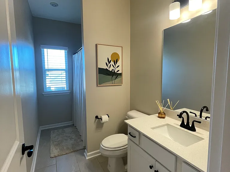 upstairs guest bathroom