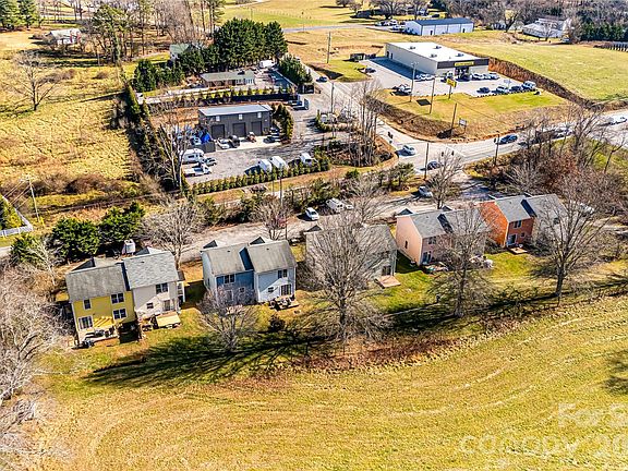 4th image of 2147 Brevard # 1 Rd