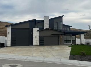 13400 N Spring Creek Way, Boise, ID 83714