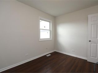 17306 Peach Grove Ln, Hazel Crest, IL 60429