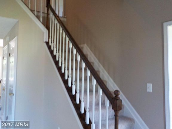 2nd image of 1211 Grimsby Ct