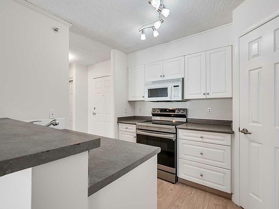 5th image of 407 Shawville Way SE Unit 407
