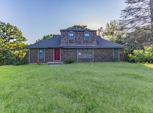 6520 Melody Ln, Kansas City, MO 64152