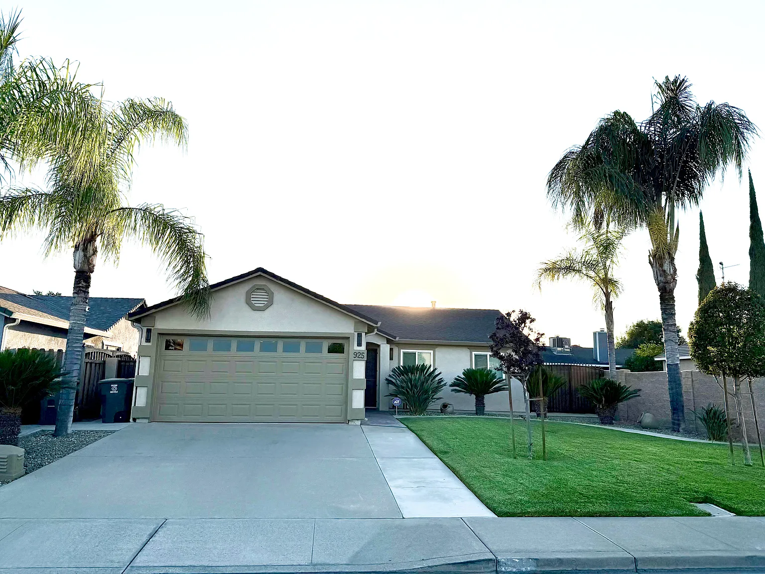 Narada Way, Livingston — Photo 3