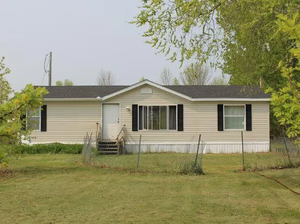 2082 Scearcyville Dr SW, Pillager, MN 56473